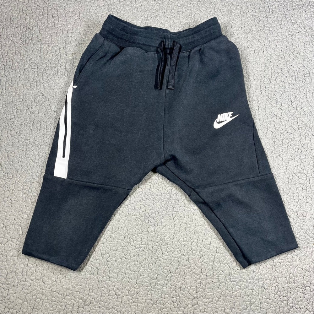 Nike Kids Sportswear Tech Fleece Cropped Jogger Pants Black AQ9677-010 Medium